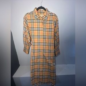 Authentic Women’s Burberry dress size 8